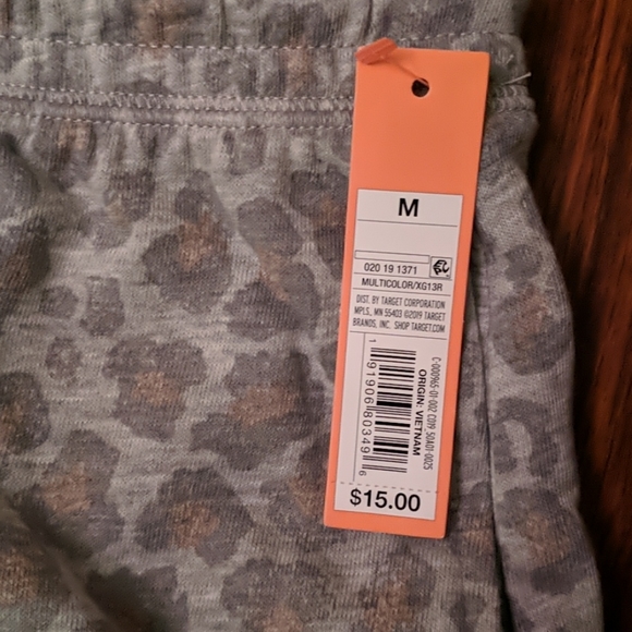 Leopard medium pj shorts - Picture 2 of 2